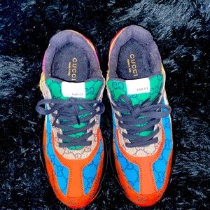 AUTHENTIC GUCCI SNEAKERS